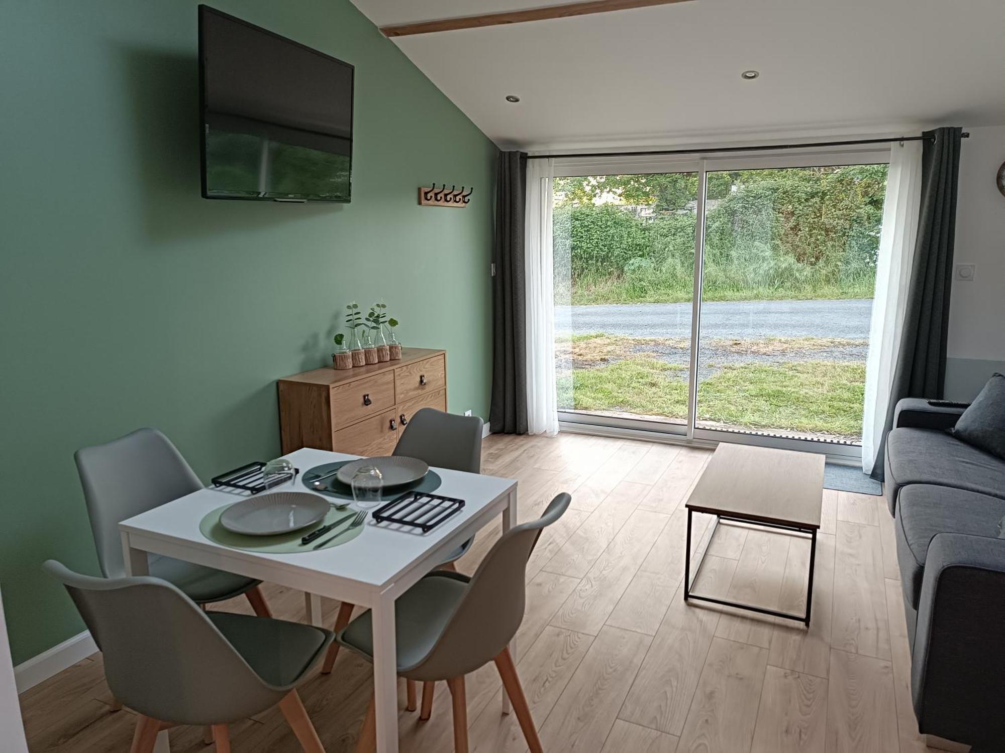 Le Petit Duplex Des Barres *